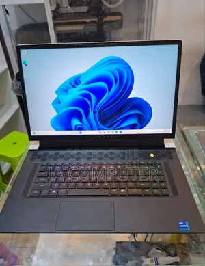 New Laptop Alienware M17x R2 32GB Intel Core I7 SSD 1T