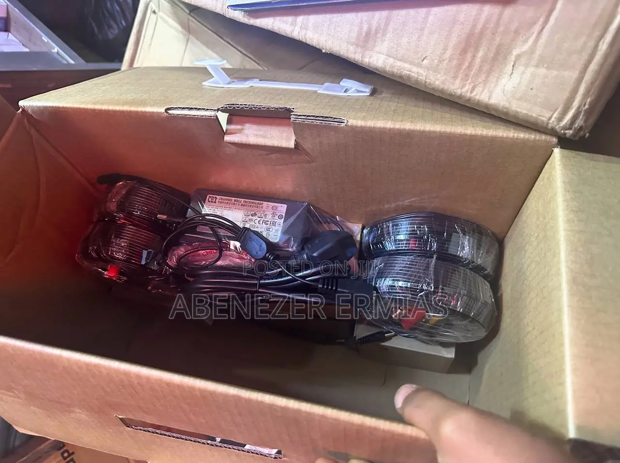 Hikvission 4 Channel Turbo Hd Surveillance Kit