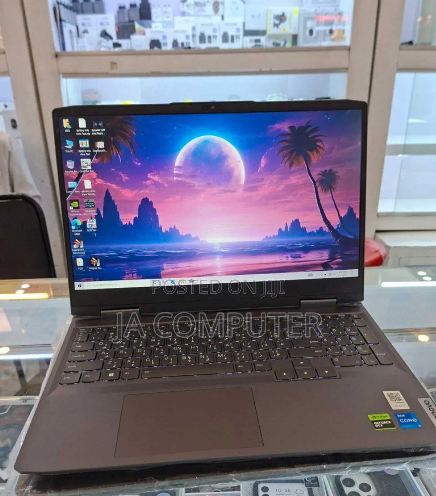 New Laptop Lenovo LOQ 15IRH8 16GB Intel Core I5 SSD 512GB