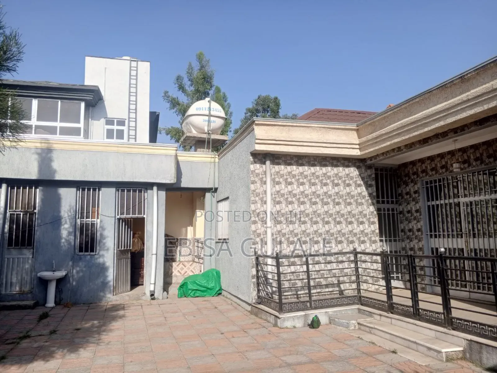 Furnished 5bdrm Farm House in Oromia-Finfinne for sale