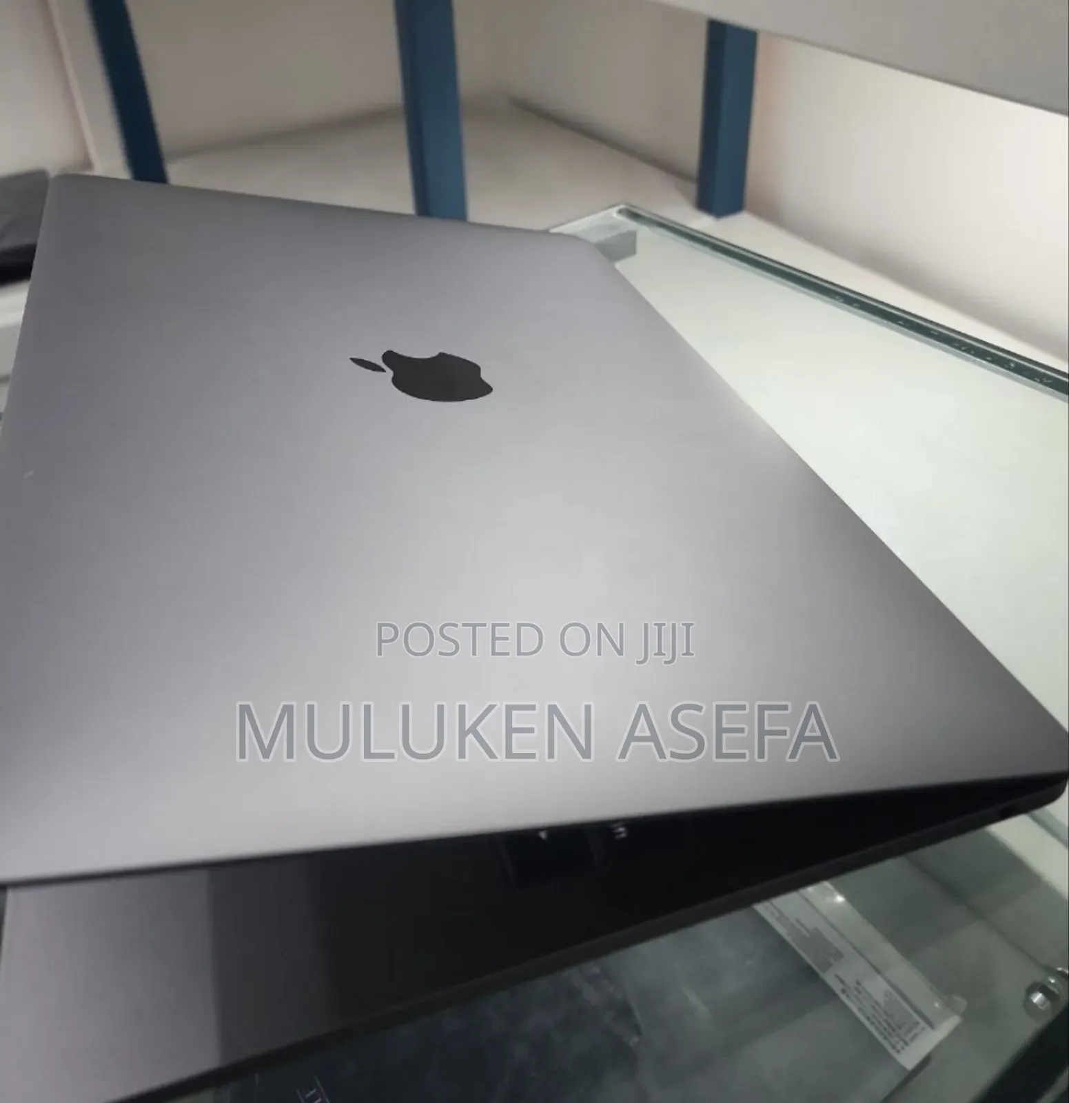 New Laptop Apple MacBook 2013 8GB Intel Core I5 SSD 256GB