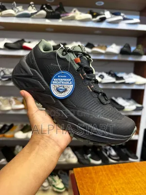 Photo -  Columbia Tm Waterproof Running Shoes Hiking