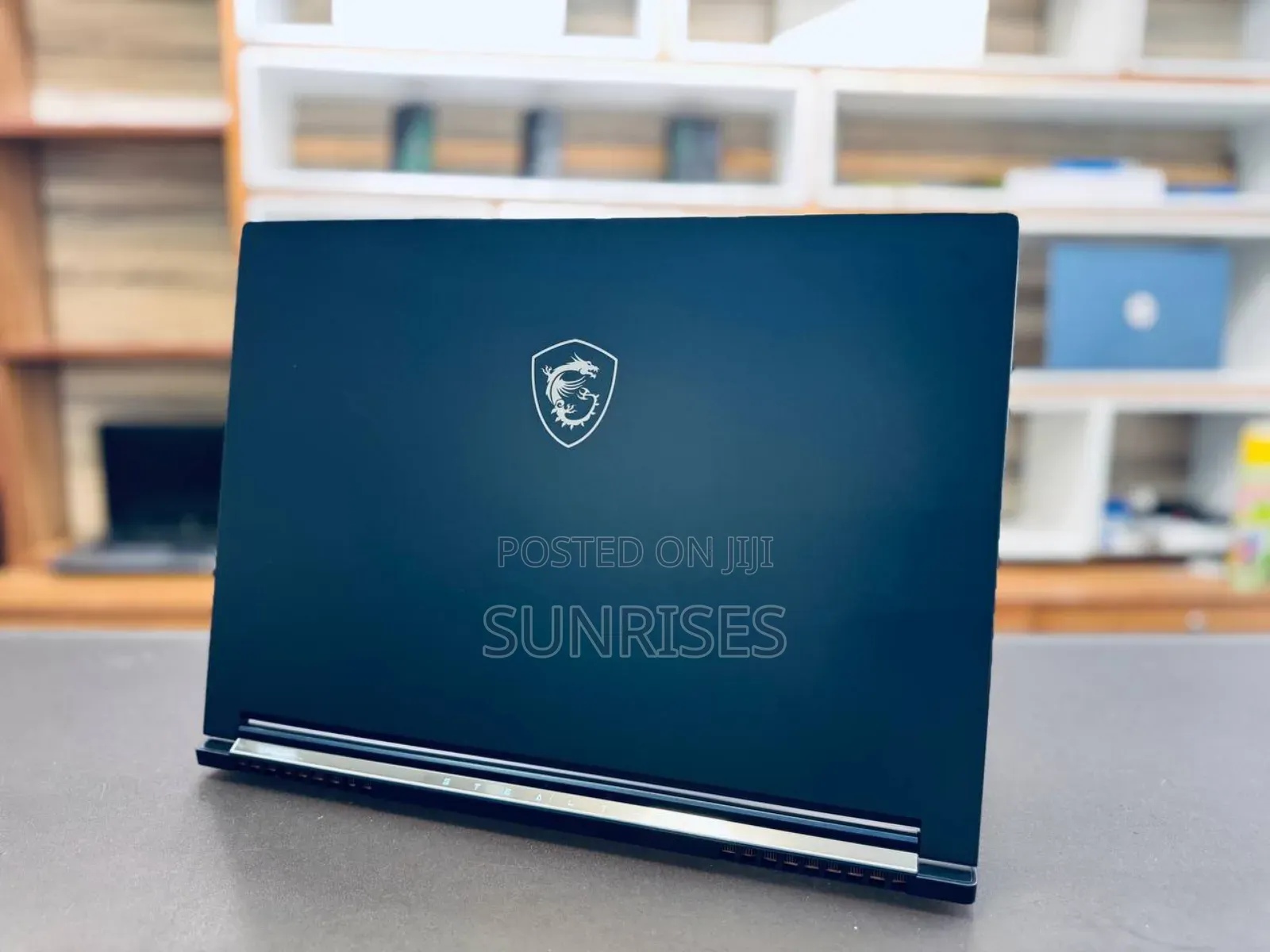 New Laptop MSI Stealth 17 Studio A13V 32GB Intel Core Ultra 9 SSD 1.5T