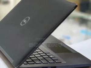 Photo - New Laptop Dell 8GB Intel Core I5 SSD 256GB