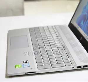 New Laptop HP Pavilion 15 8GB Intel Core I5 SSD 1T