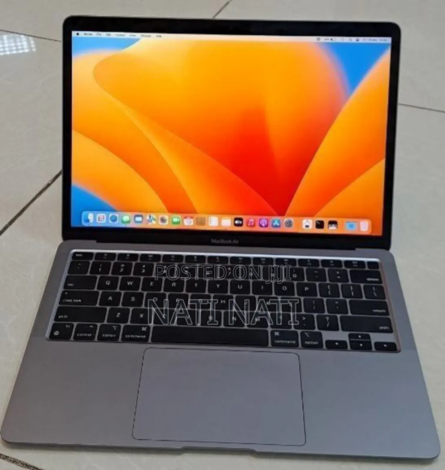 New Laptop Apple MacBook Air 2020 M1 8GB Intel SSD 256GB