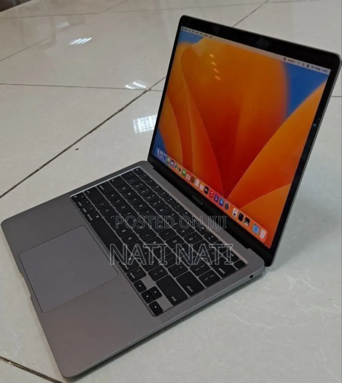 New Laptop Apple MacBook Air 2020 M1 8GB Intel SSD 256GB