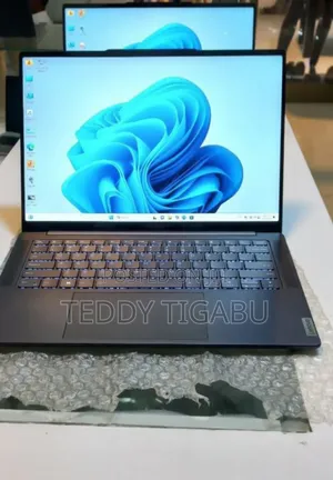 New Laptop Lenovo 32GB Intel Core I7 SSD 1T