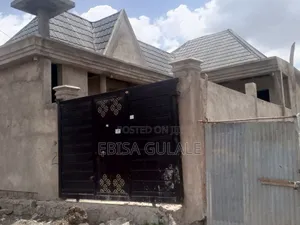 3bdrm Farm House in Oromia-Finfinne for sale