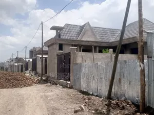 3bdrm Farm House in Oromia-Finfinne for sale