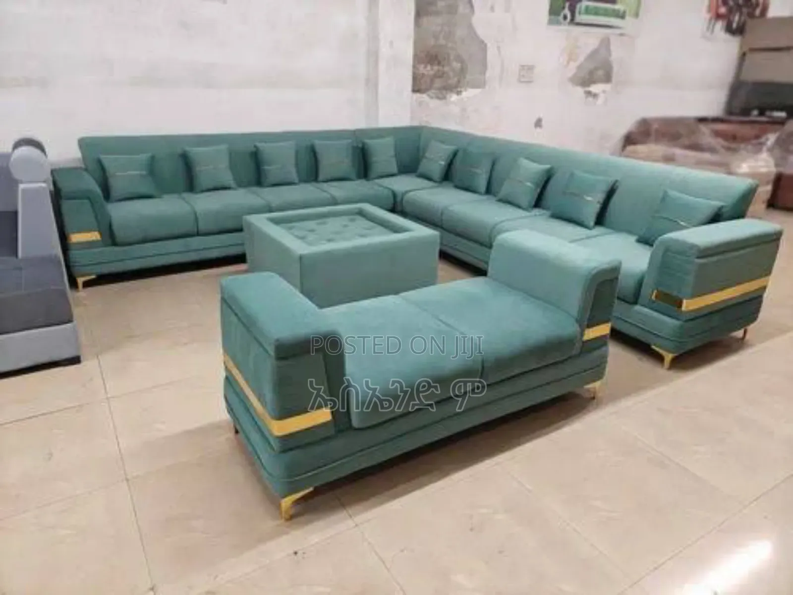 Metal Velvet L Shaped With Table Design