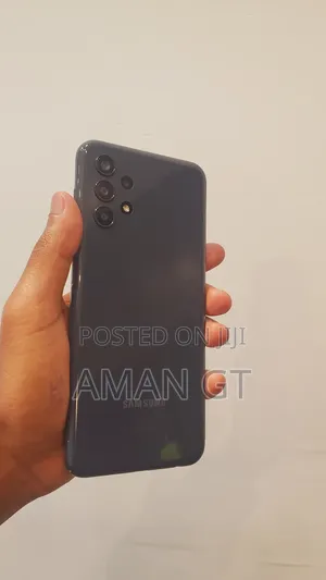 Photo - New Samsung Galaxy A13 64 GB Black