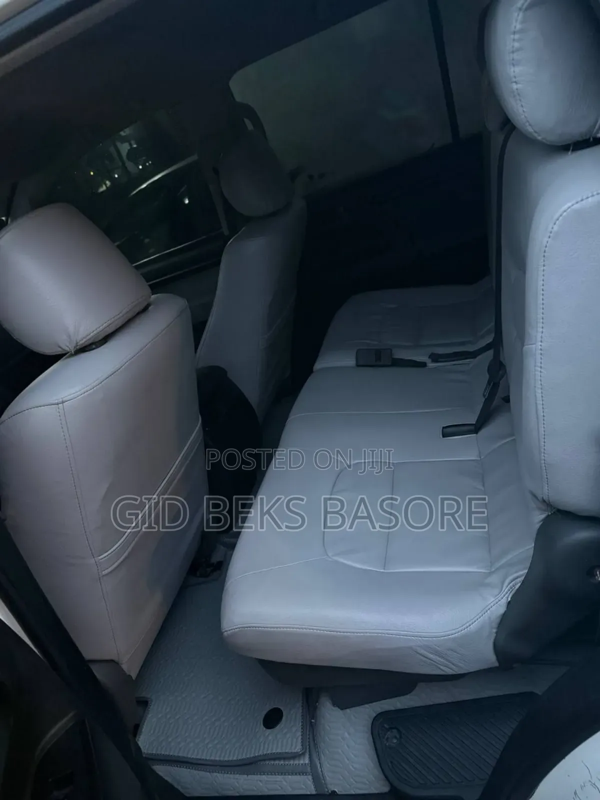 Toyota Land Cruiser 2009 White