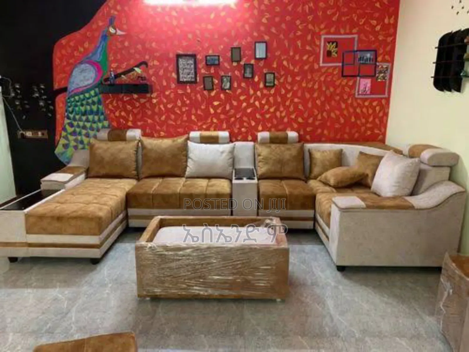 Satin Couch With Table Design