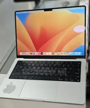 New Laptop Apple MacBook Pro M1 16GB Apple M1 Pro SSD 512GB