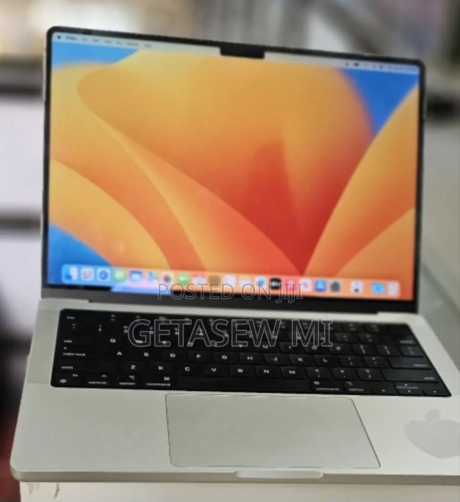 New Laptop Apple MacBook Pro M1 16GB Apple M1 Pro SSD 512GB