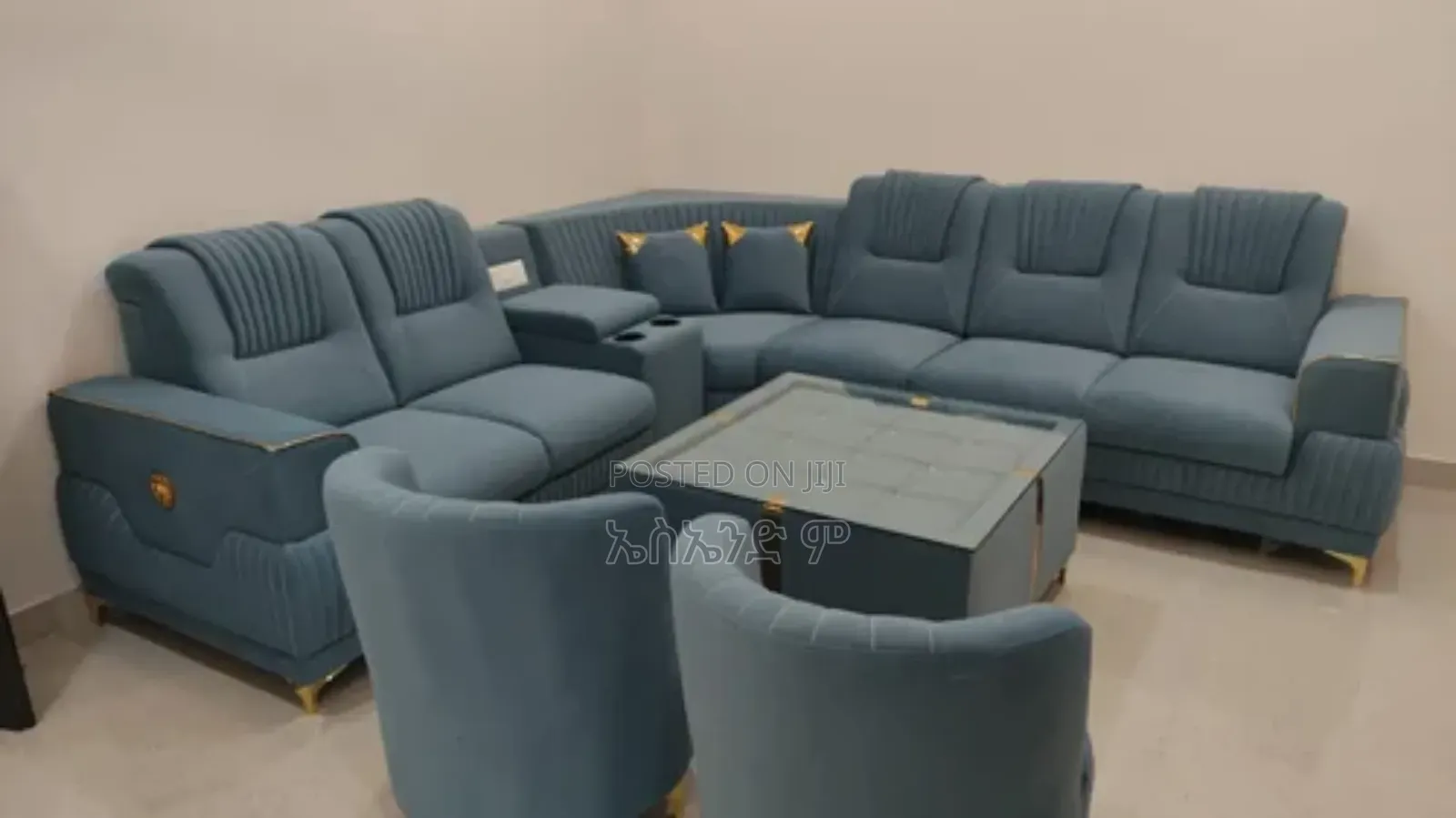 Plush Haven Sofa Design With Table