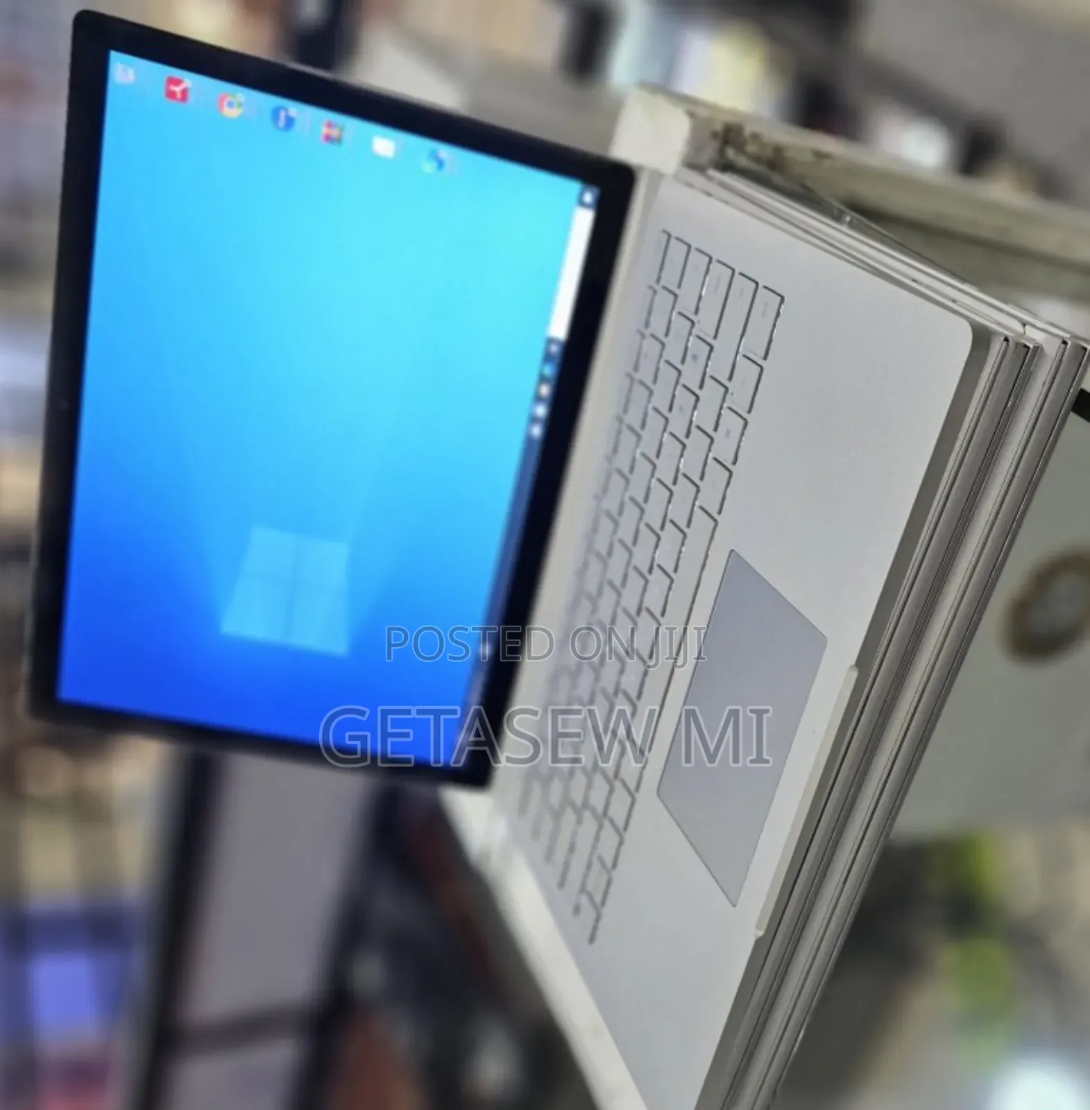 New Laptop Microsoft Surface Book 3 16GB Intel Core I7 SSD 256GB