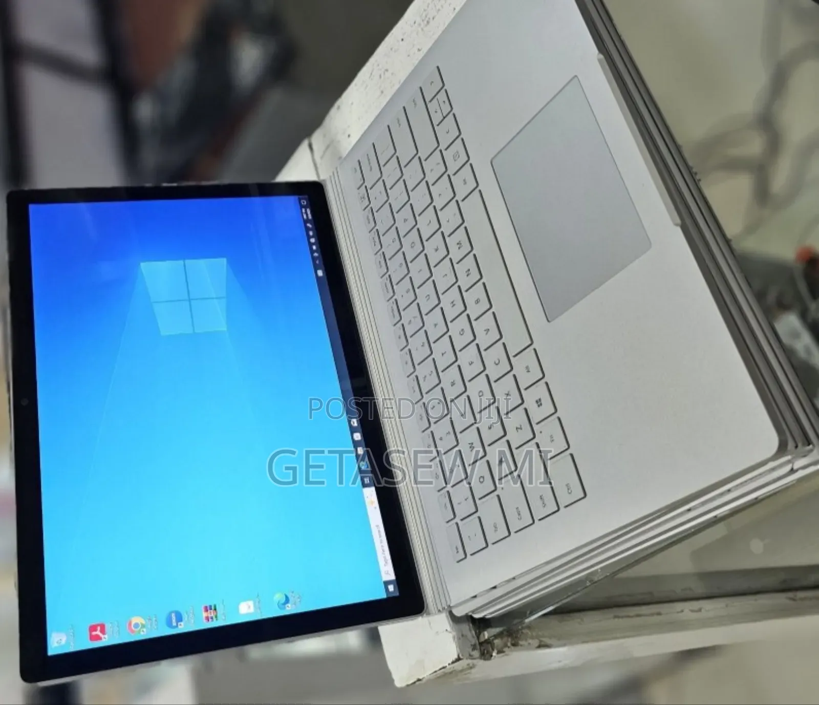 New Laptop Microsoft Surface Book 3 16GB Intel Core I7 SSD 256GB