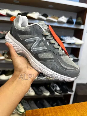  New Balance Tm 1300
Made in Vietnam