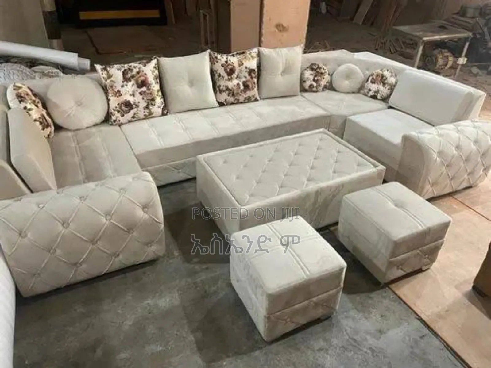 Cozy Retreat Sofa Design With Table