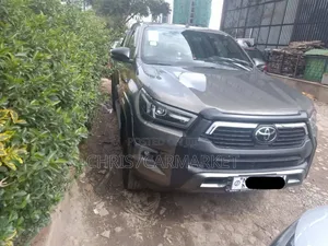 Photo - Toyota Hilux Revo Smart Cab Deisel 2.4 AWD 2022 Gray