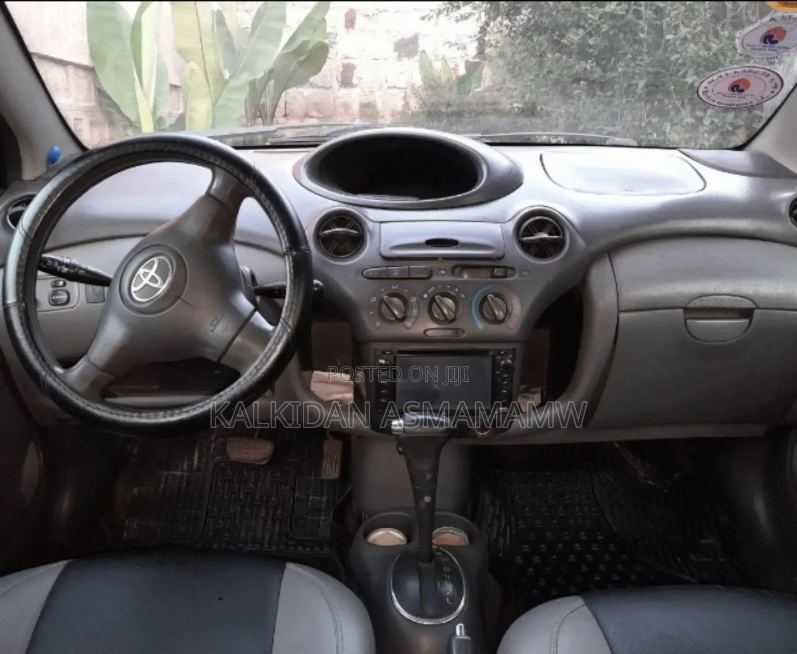 Toyota Vitz 2002 Blue