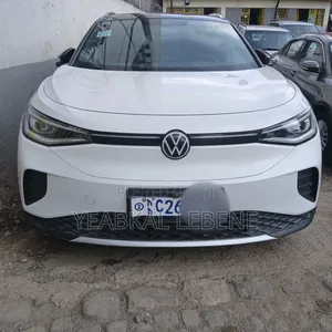 Photo - Volkswagen ID.4 2023 White