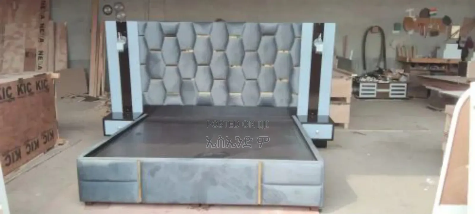 Pencil Poster Bed Design