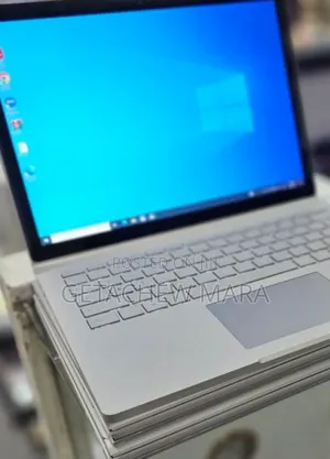 New Laptop Apple MacBook Pro M1 16GB Intel Core I7 SSD 256GB