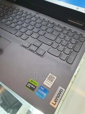 New Laptop Lenovo LOQ 15ARP9 16GB Intel Core i7 SSD 512GB