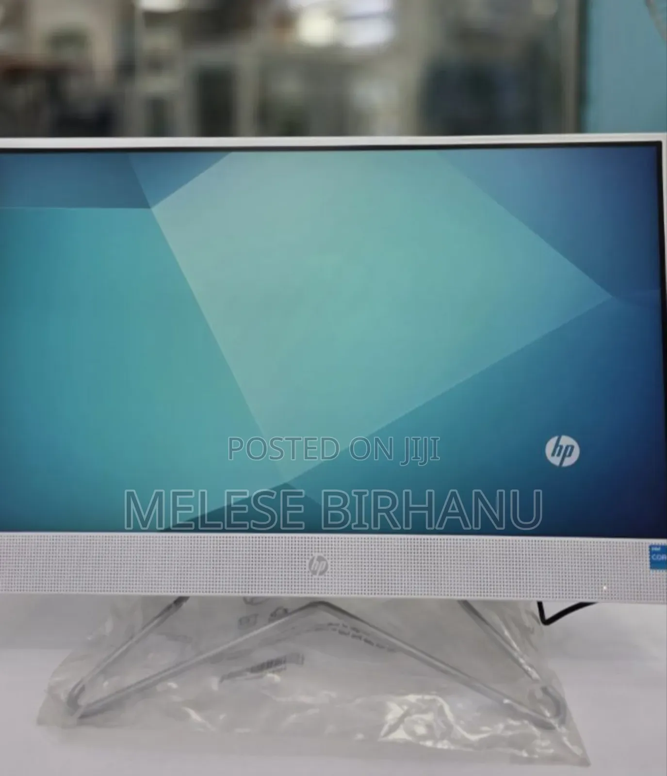 New Desktop Computer HP 200 G4 22 All-in-One 8GB Intel Core I3 HDD 1T