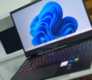 New Laptop HP Omen 17 16GB Intel Core I7 SSD 512GB