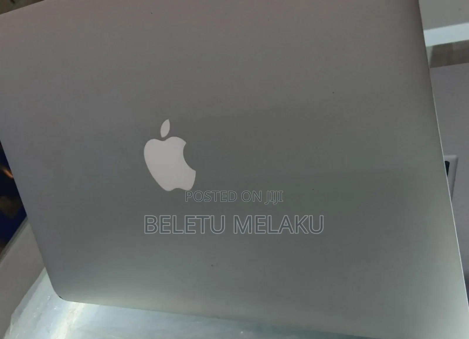 New Laptop Apple MacBook Air 2015 8GB Intel Core I7 SSD 512GB