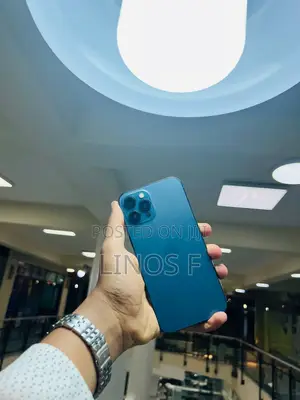 Photo - Apple iPhone 12 Pro Max 128 GB Blue