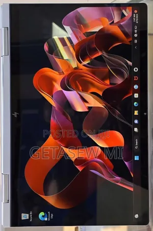 New Laptop HP Envy X360 8GB Intel Core I5 SSD 512GB