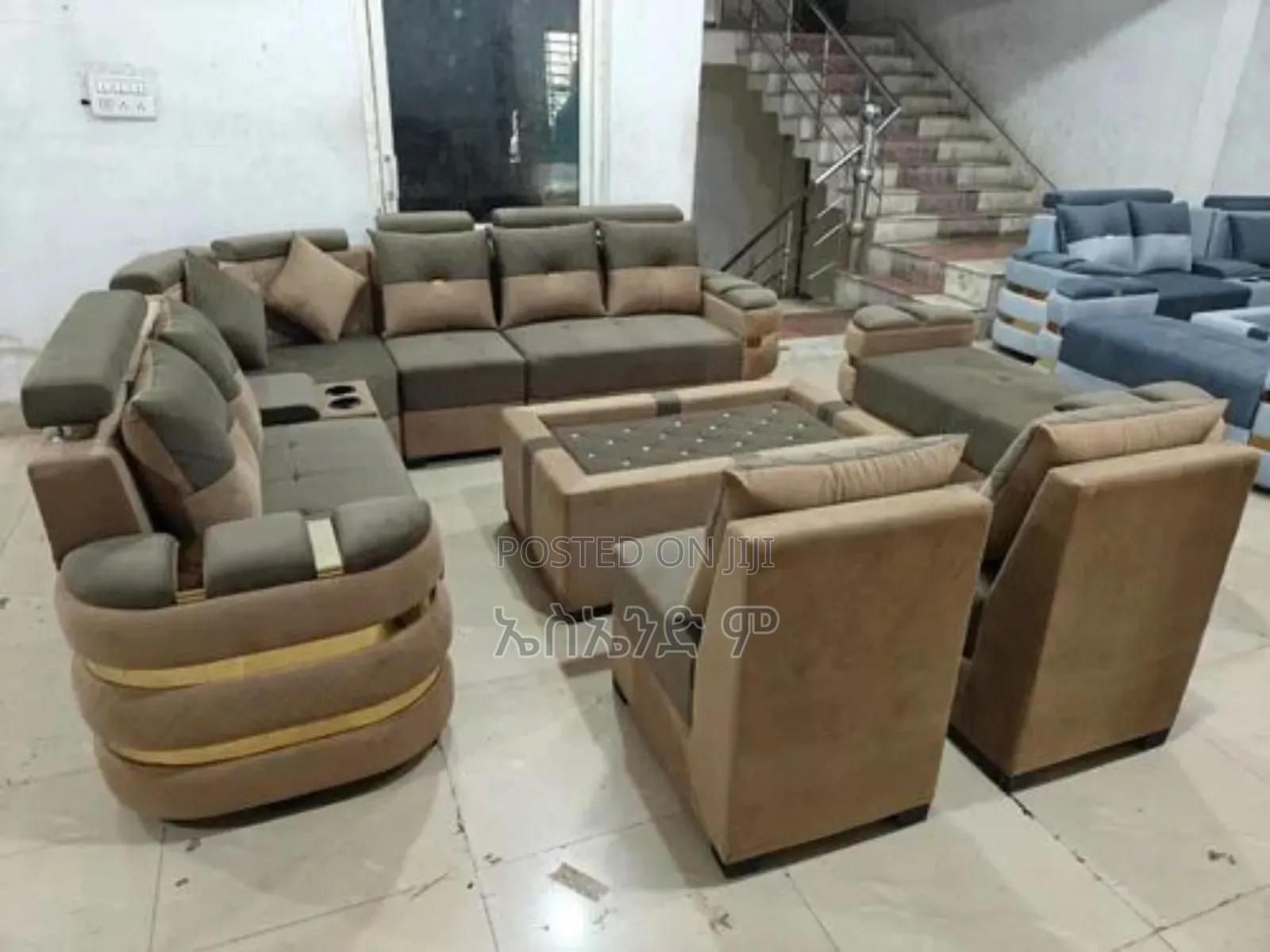 Snore Seats Sofa With Table Design