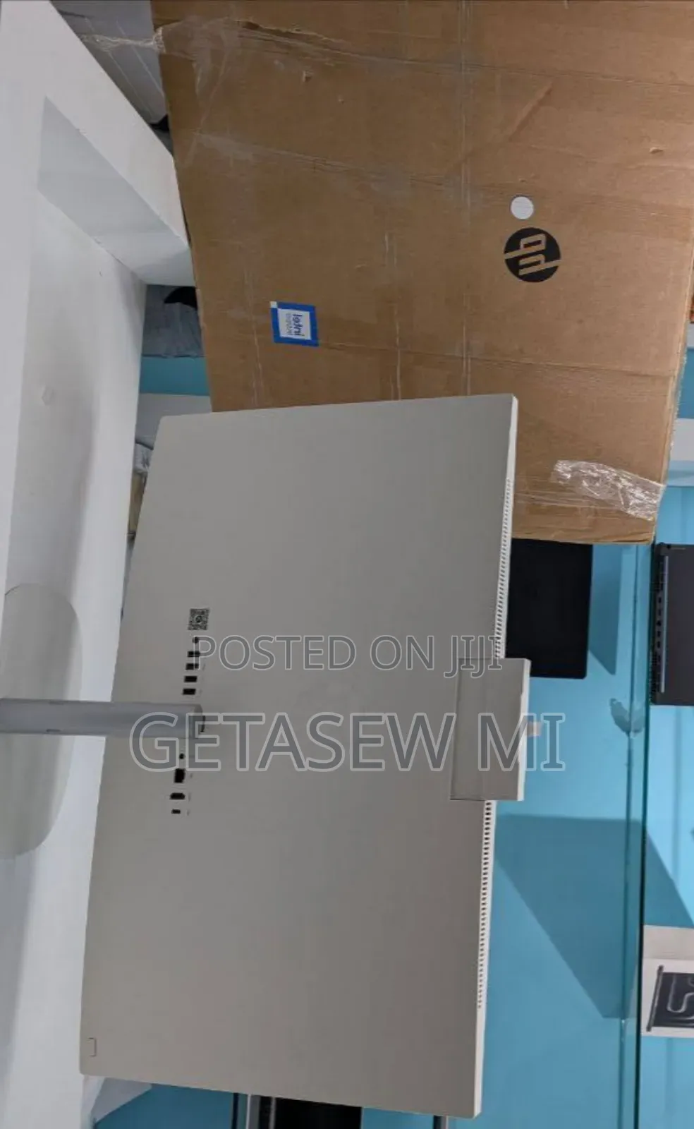 New HP 200 G4 22 All-in-One 8GB Intel Core I7 SSD 512GB