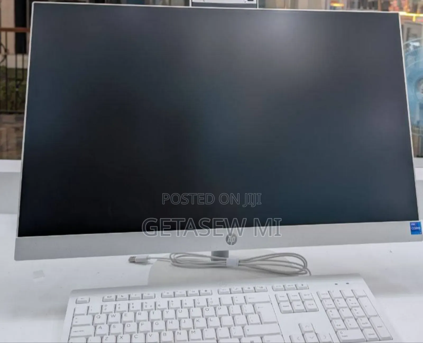 New HP 200 G4 22 All-in-One 8GB Intel Core I7 SSD 512GB