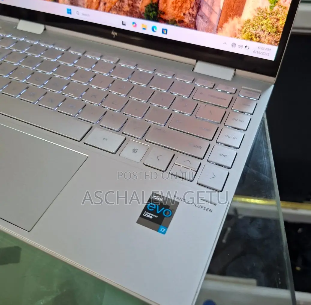 New Laptop HP Envy X360 16GB Intel Core I7 SSD 1T