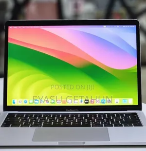 New Laptop Apple MacBook Pro 2019 8GB Intel Core I5 SSD 256GB