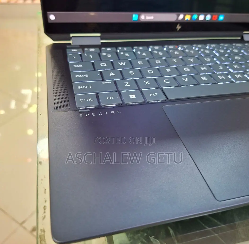 New Laptop HP Spectre 32GB Intel Core Ultra 7 SSD 1T