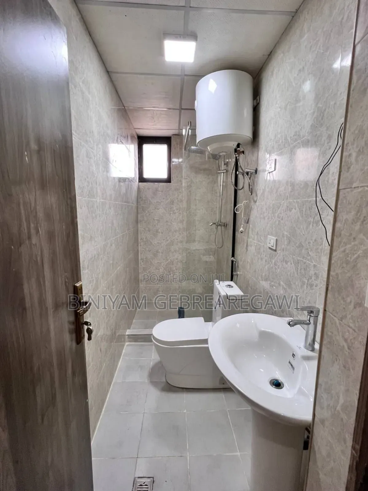 3bdrm Apartment in Apartment, Yeka for rent