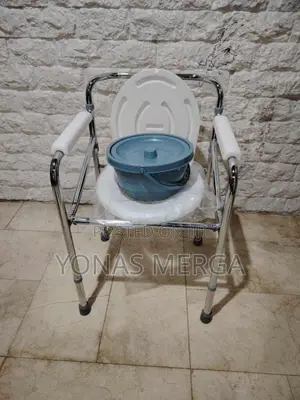 Urinal With Bucket冗وadjustable Toiletظ疹regular 3-1 Commode