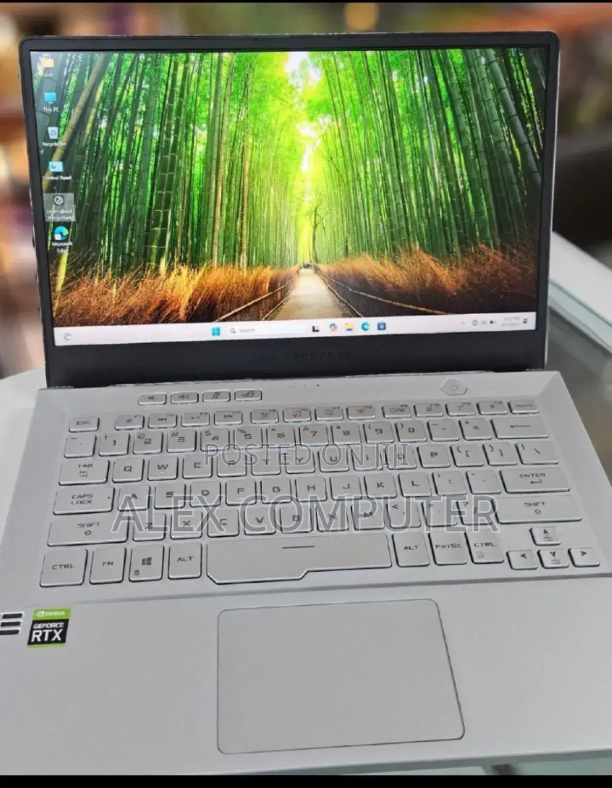 New Laptop Asus ROG Zephyrus G14 16GB AMD Ryzen 9 SSD 512GB