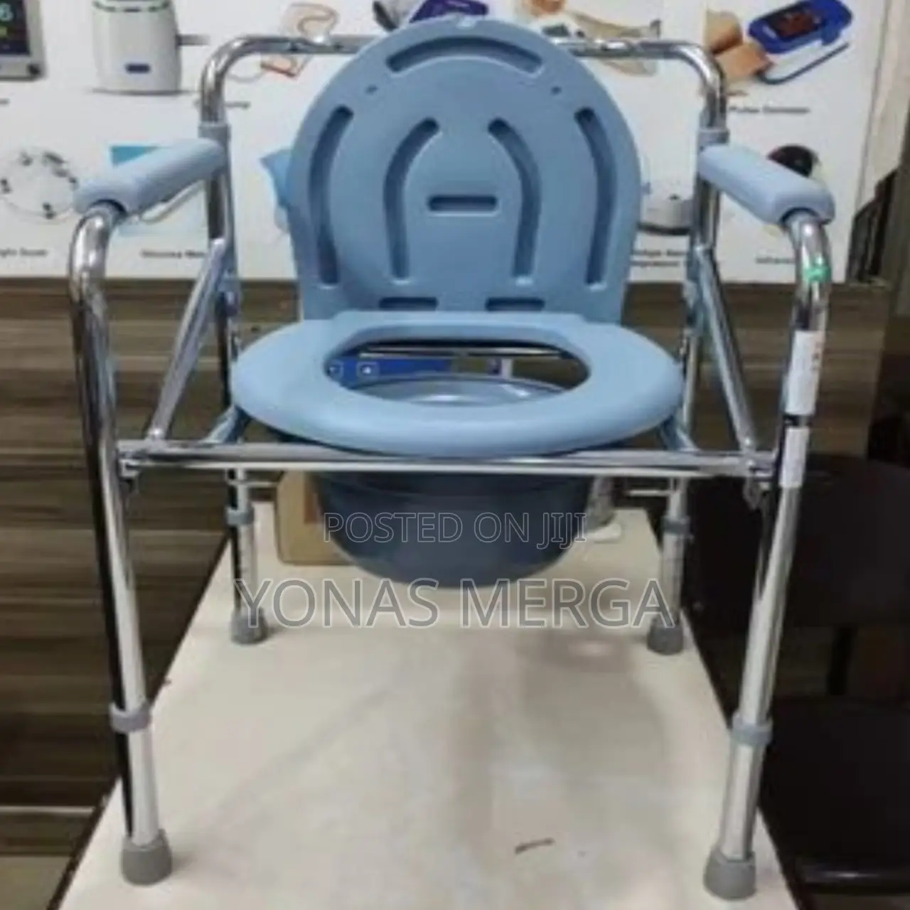 Toilet Chair貶ؤ Multi-Functional ፗfor Home or Facility Use