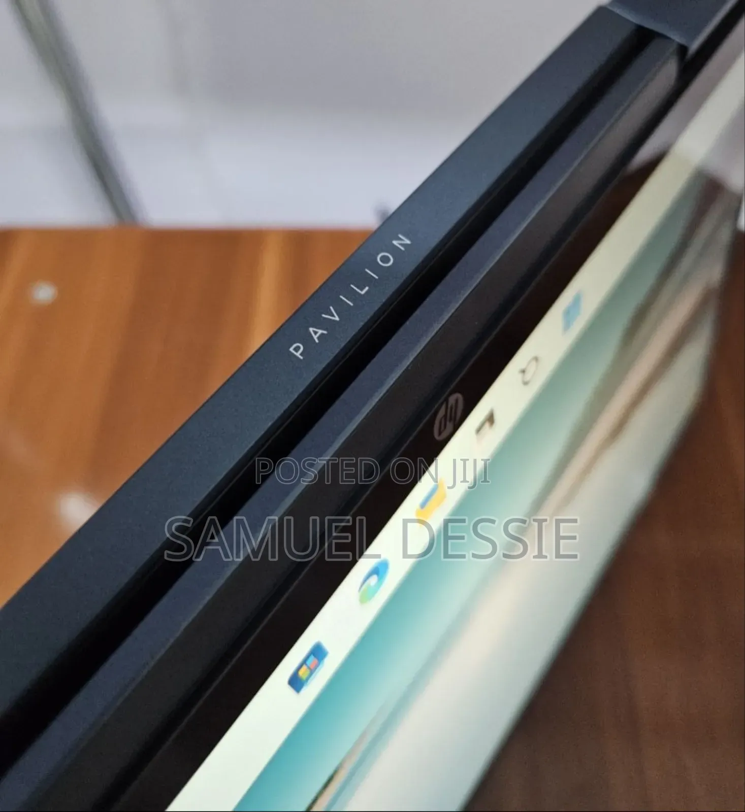 New Laptop HP Pavilion 13 X360 8GB Intel Core I3 SSD 256GB