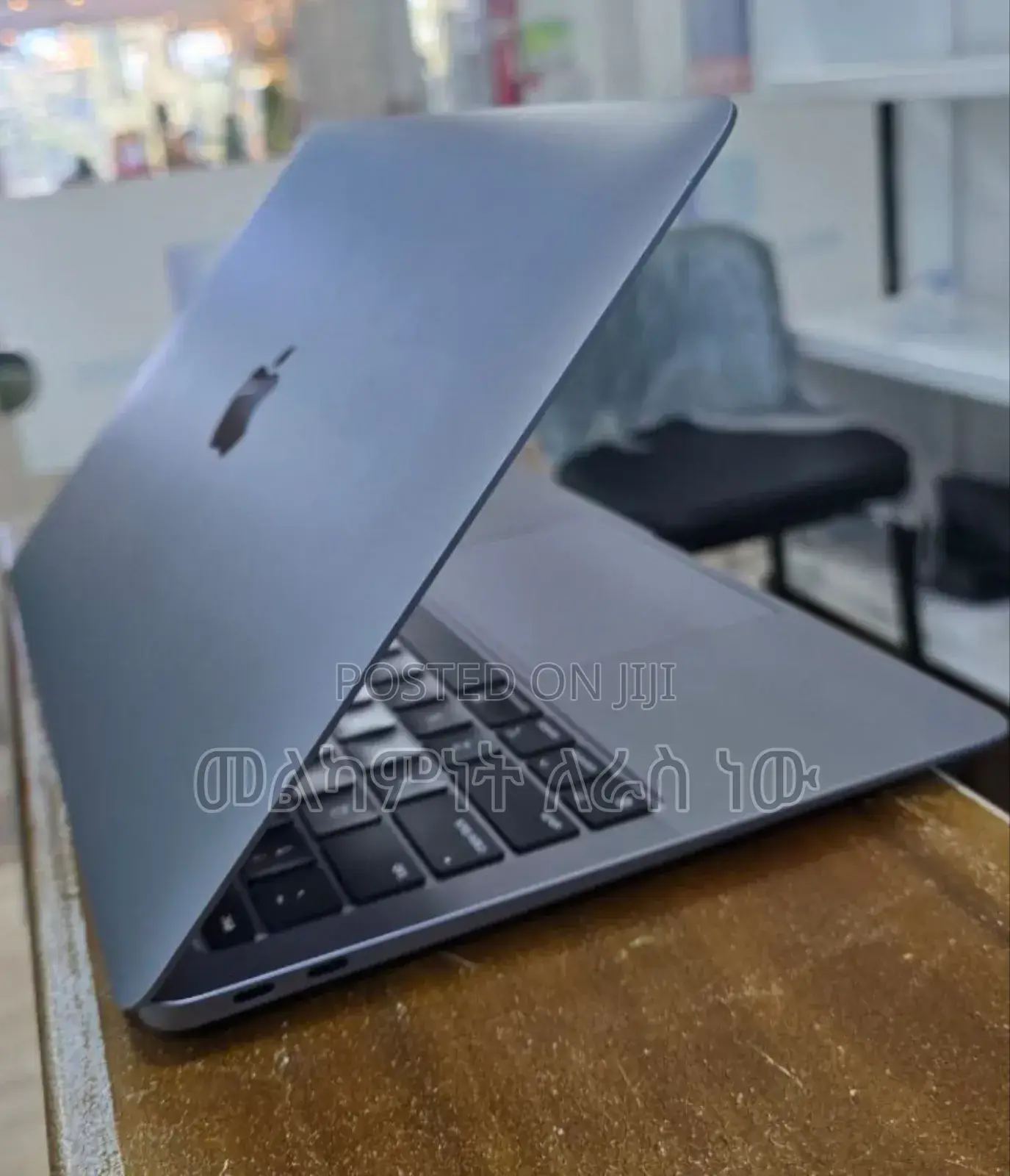 New Laptop Apple MacBook Air 2020 M1 8GB Apple M1 SSD 256GB