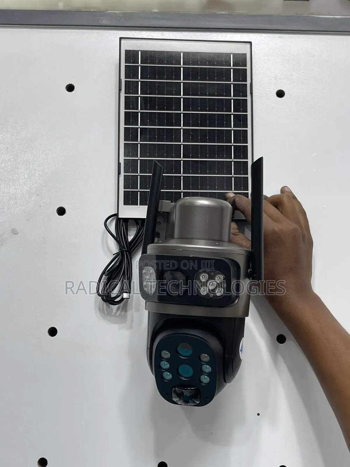 ያለ መብራት ያለ ዋይፋይ የሚሰራ Hd Smart 4g Solar Security Camera