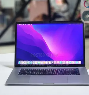 New Laptop Apple MacBook Pro 2019 16GB Intel Core I7 SSD 256GB